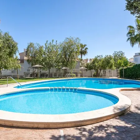 Holiday home Casa En La Playa Con Piscinas A Puerto Marino