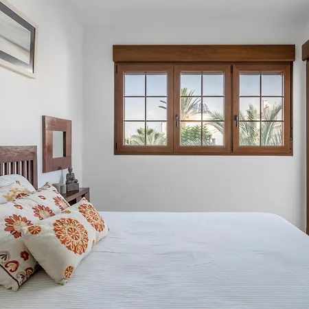 Feriehus Casa En La Playa Con Piscinas A